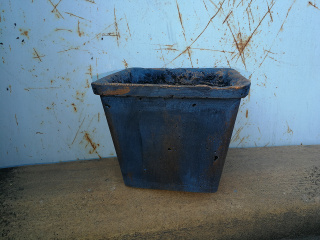 p005-square-pot p005-square-pot